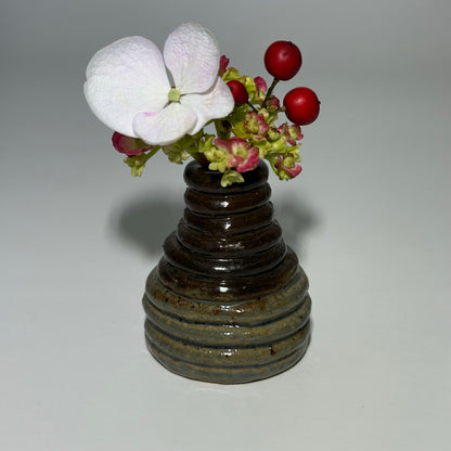GAX | Mini Ceramic Vase - Akumaangst